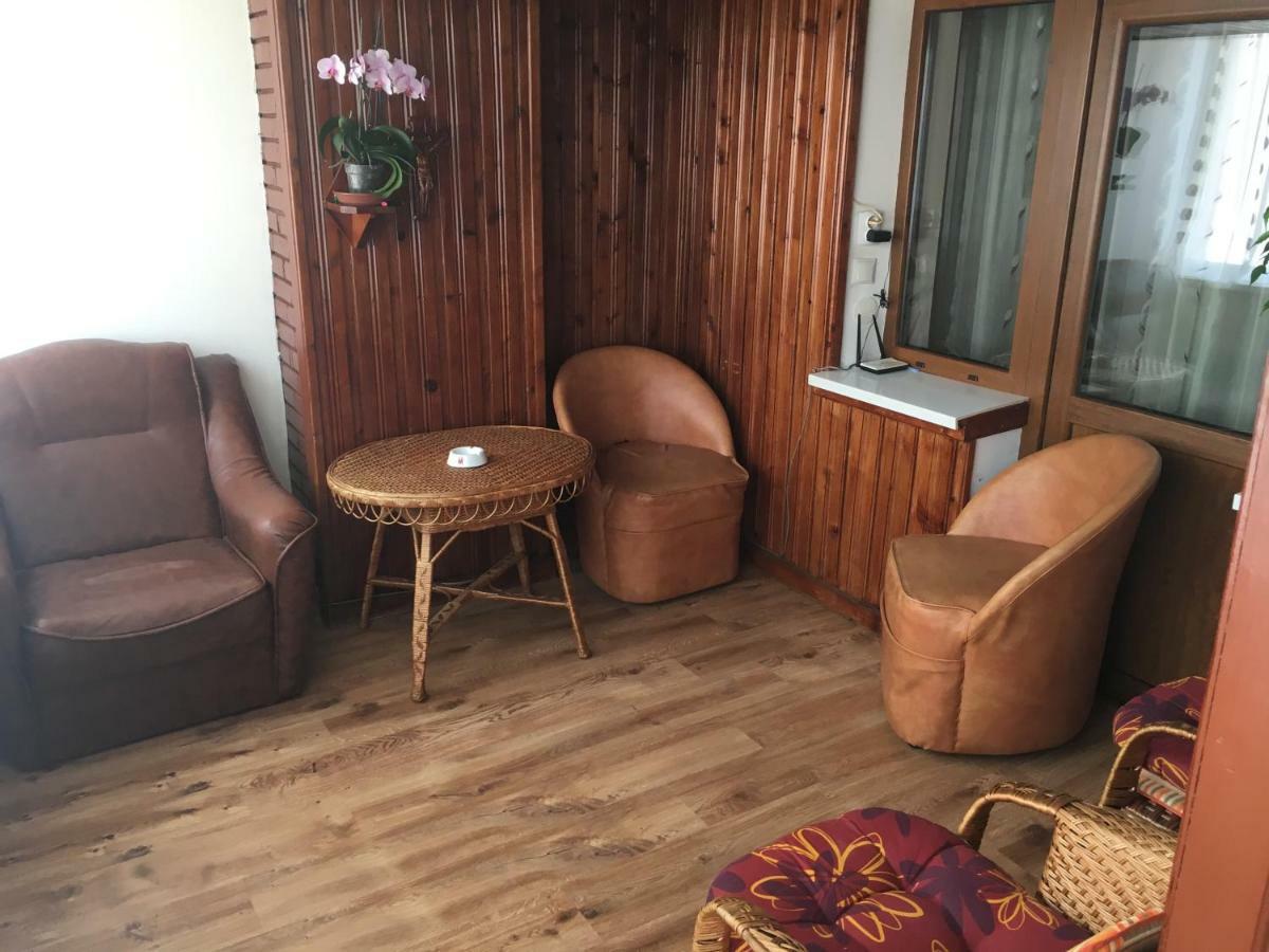 Appartement Apartament Antonia à Tîrgu Ocna Extérieur photo