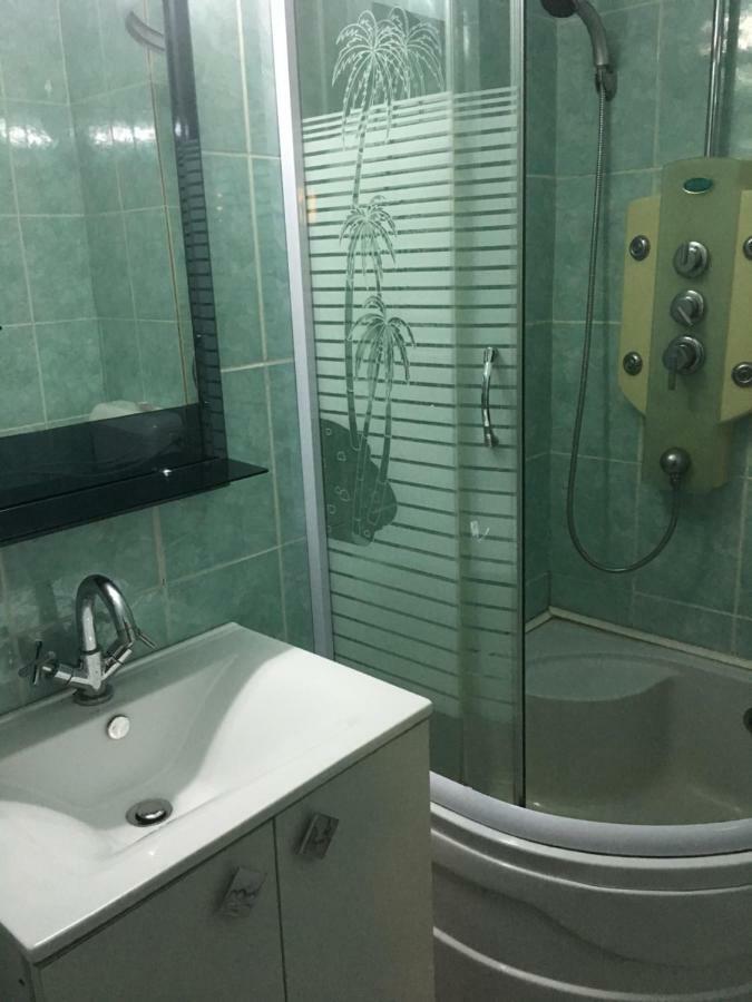 Appartement Apartament Antonia à Tîrgu Ocna Extérieur photo