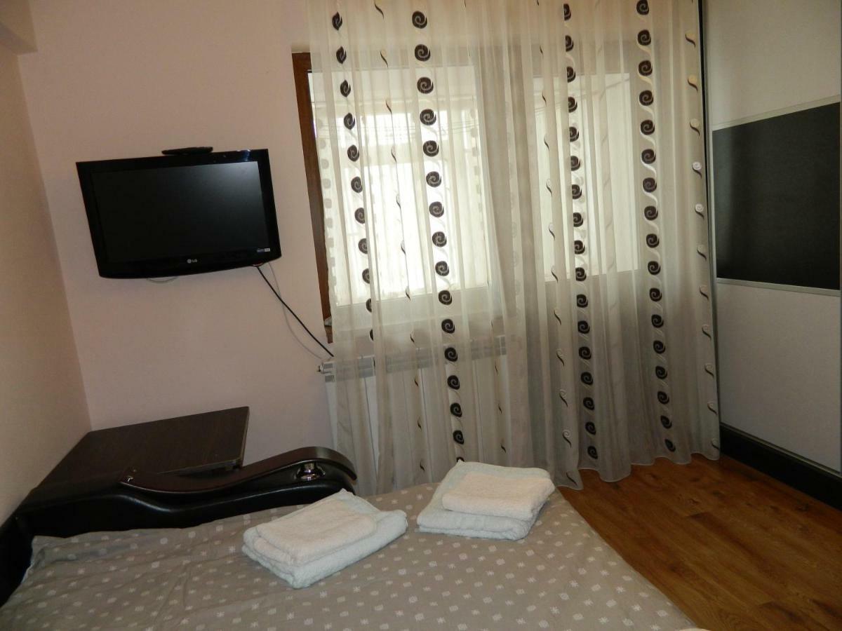Appartement Apartament Antonia à Tîrgu Ocna Extérieur photo