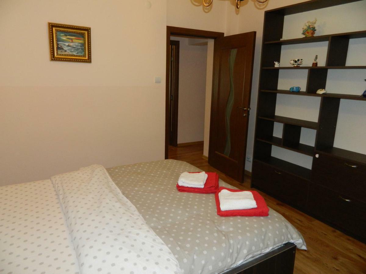 Appartement Apartament Antonia à Tîrgu Ocna Extérieur photo