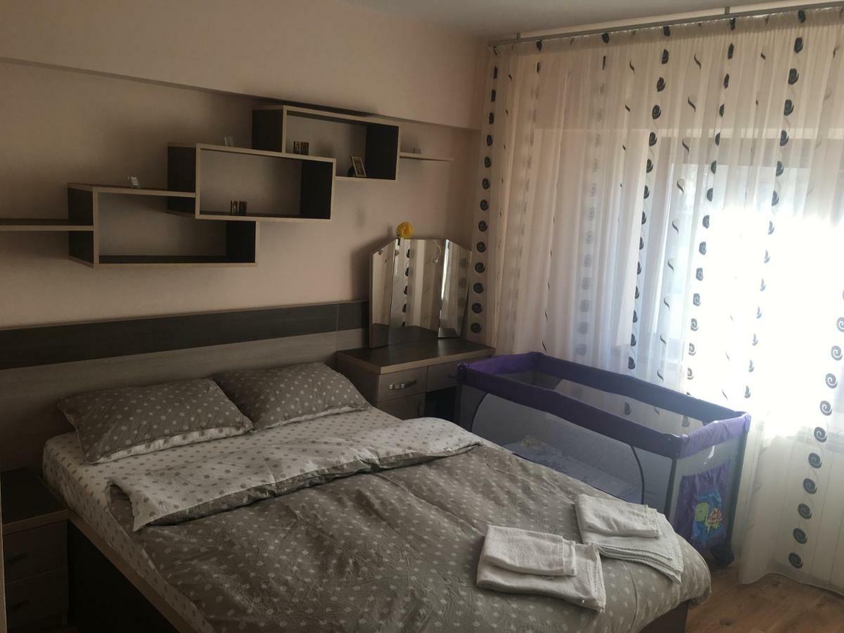 Appartement Apartament Antonia à Tîrgu Ocna Extérieur photo